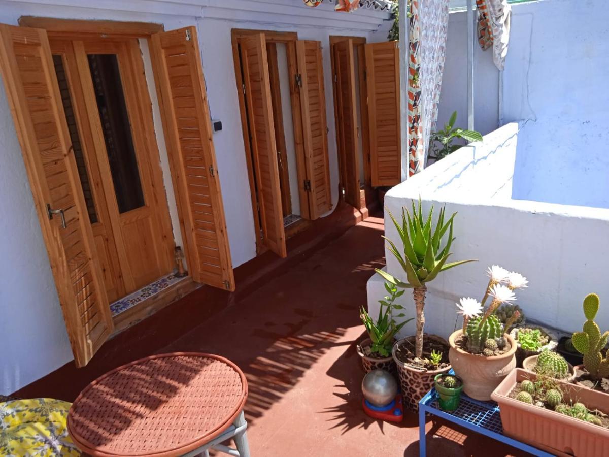 Vallparadis Pension Familiar" Firdaus" เชฟชาอูน ภายนอก รูปภาพ